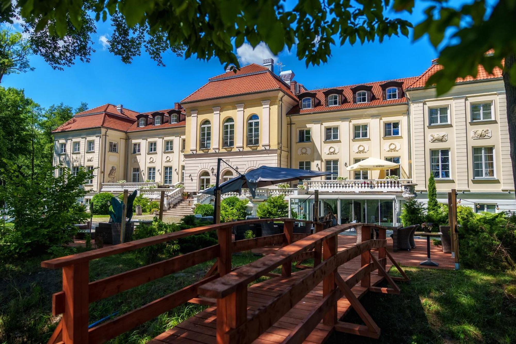 Hotel Palac Alexandrinum Krubki Esterno foto